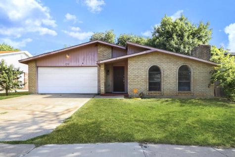 1712 Country Manor Road Fort Worth TX 76134