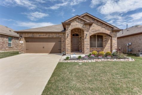 320 Goldfinch Road Denton TX 76210