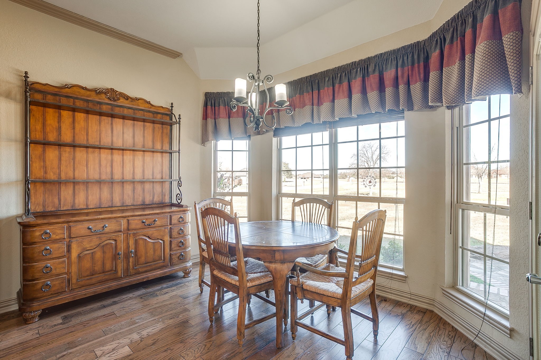 2300 E Emerald Bend Granbury TX 76049