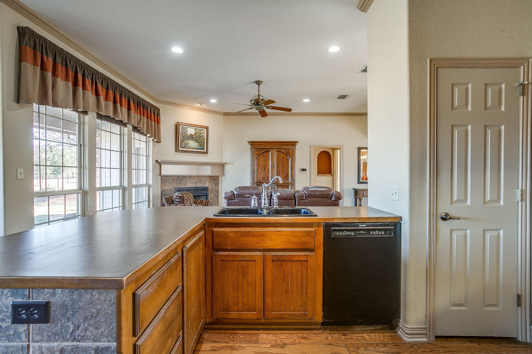 2300 E Emerald Bend Granbury TX 76049