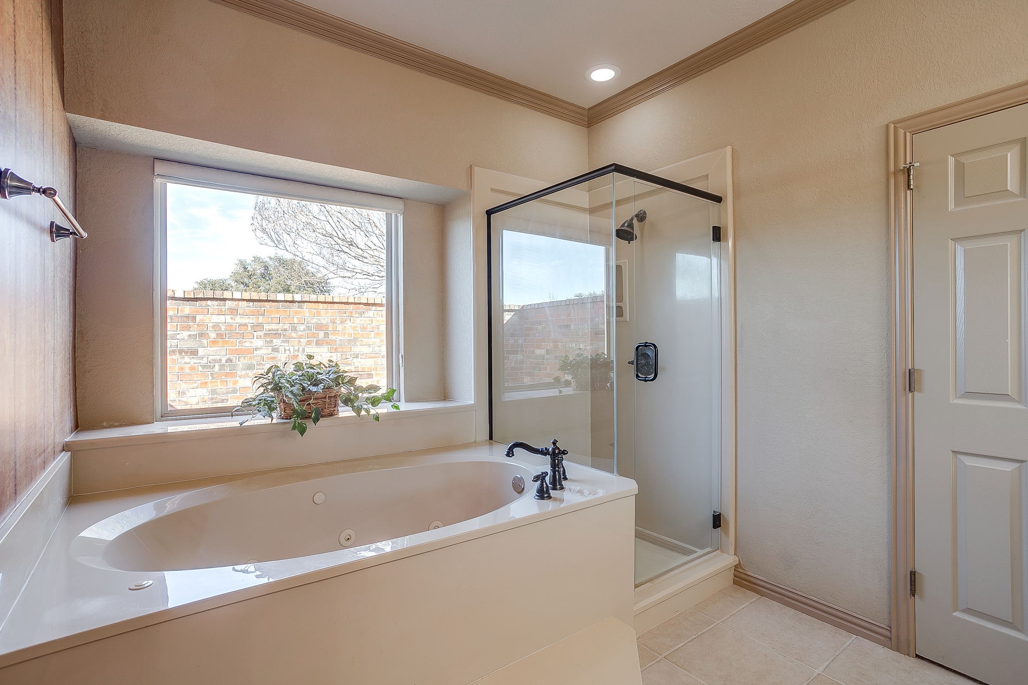 2300 E Emerald Bend Granbury TX 76049