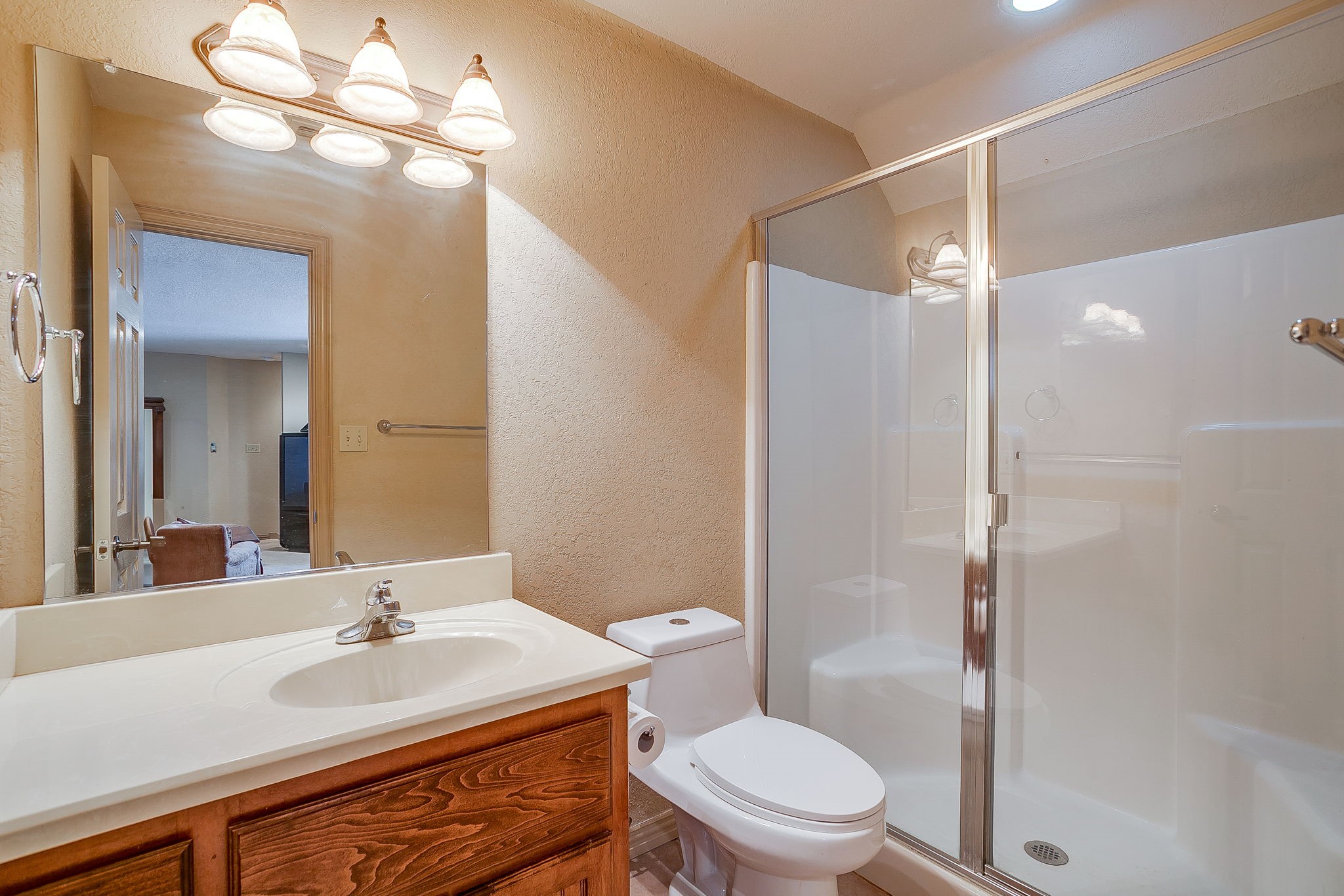 2300 E Emerald Bend Granbury TX 76049