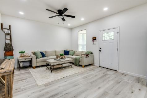 126 Little Feather Road Mabank TX 75156