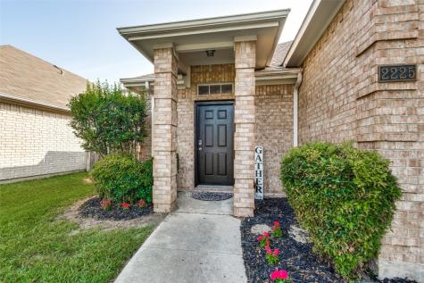 2225 Bresee Drive Carrollton TX 75010
