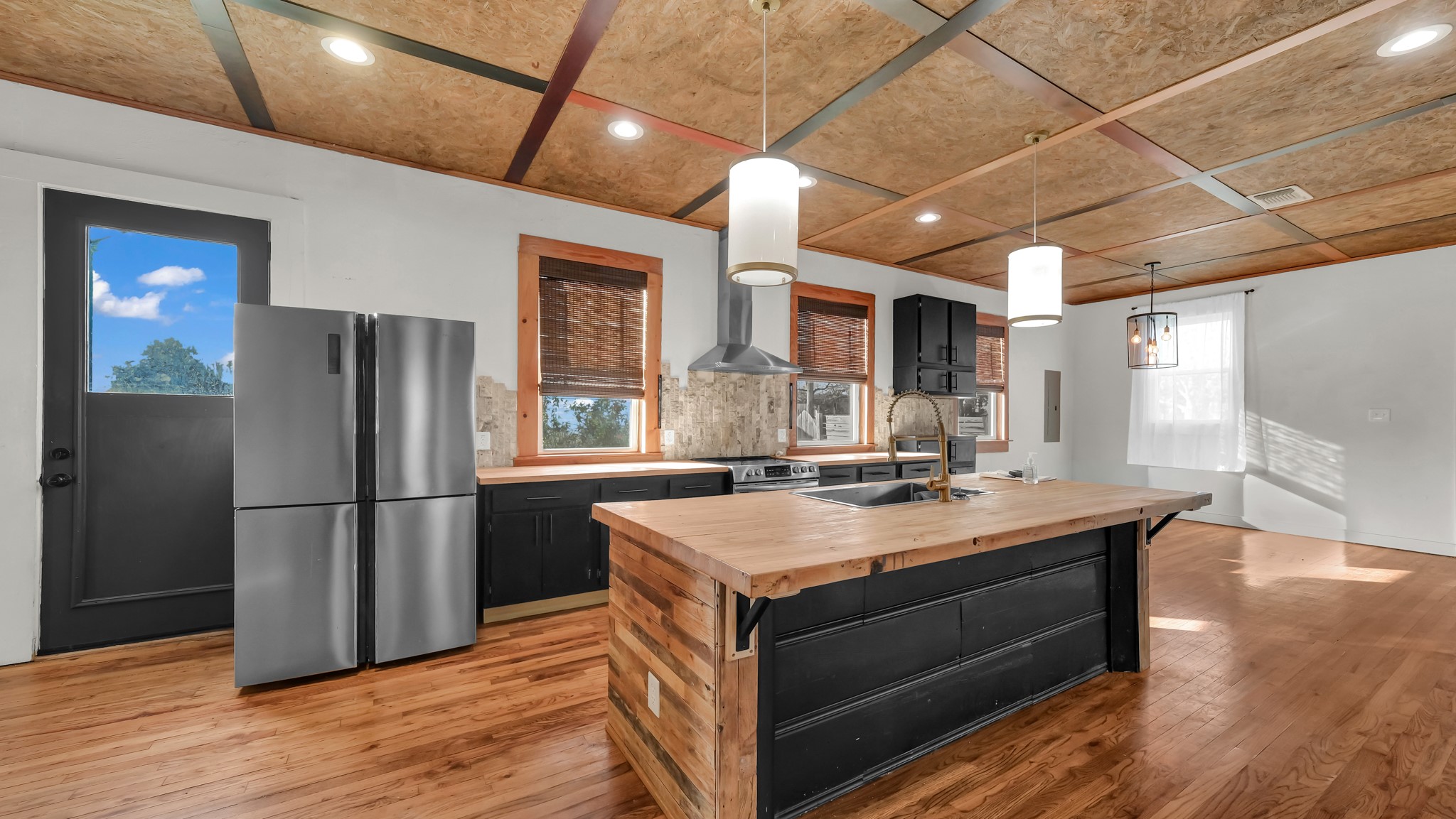405 S Bowie Drive Weatherford TX 76086