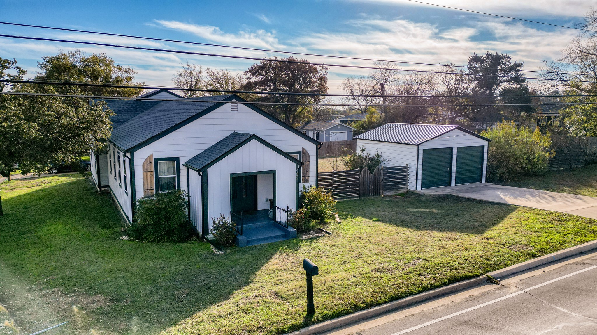405 S Bowie Drive Weatherford TX 76086