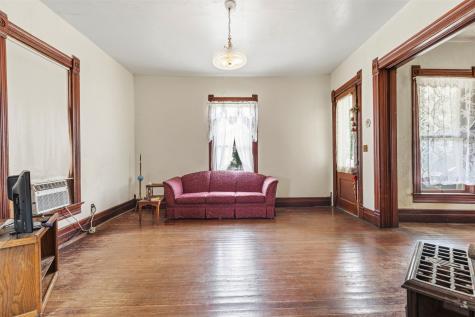 618 W Chestnut Street Denison TX 75020