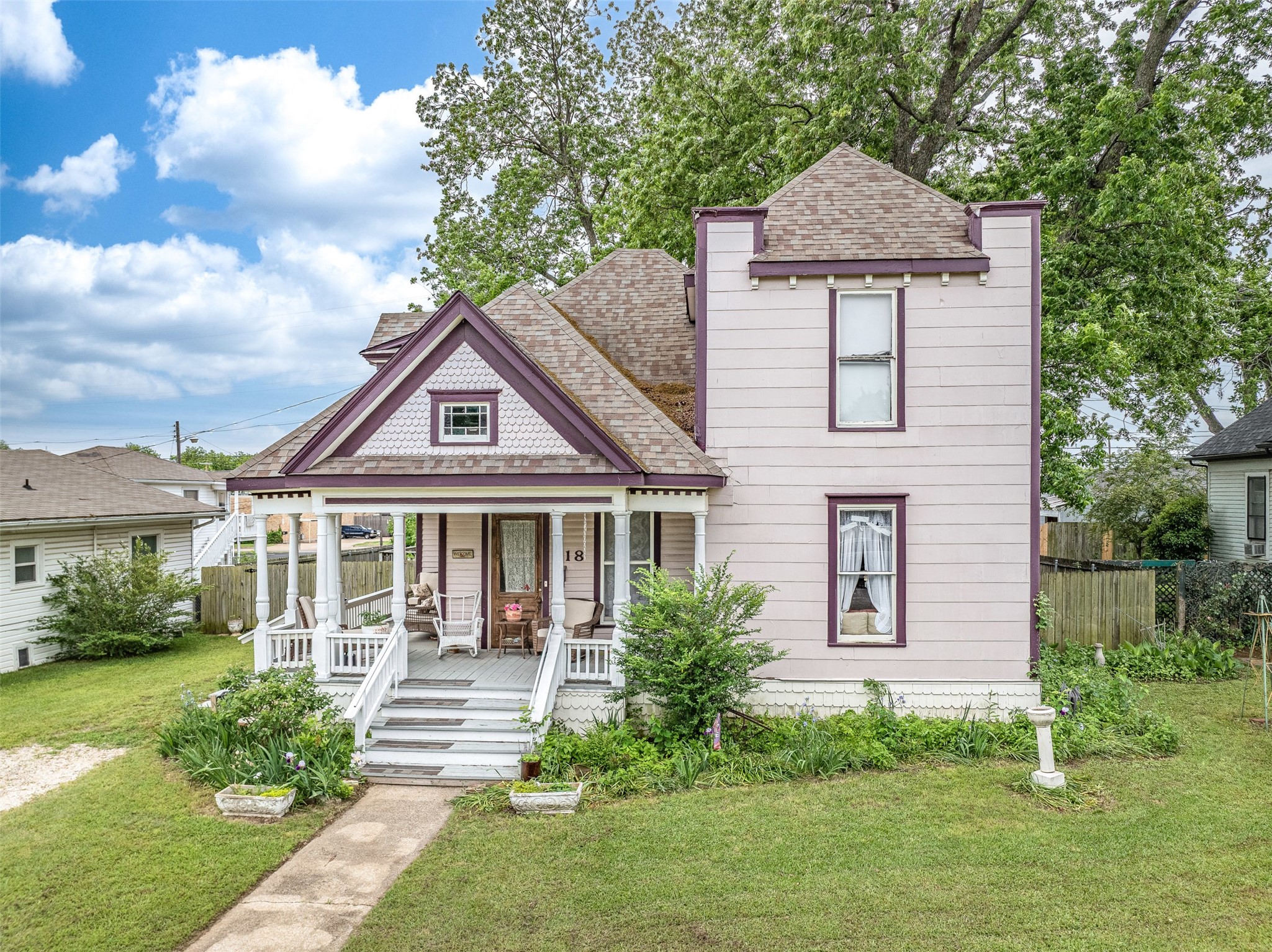 618 W Chestnut Street Denison TX 75020