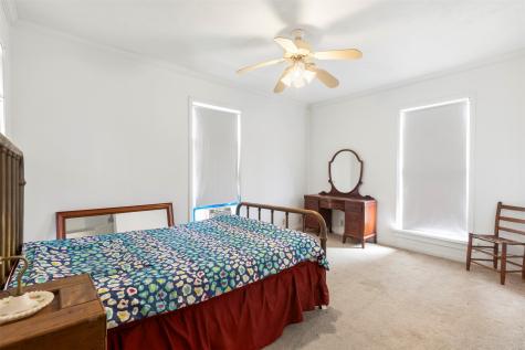 618 W Chestnut Street Denison TX 75020