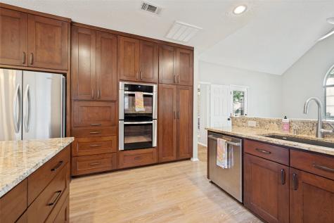 1818 Haydenbend Circle Grapevine TX 76051