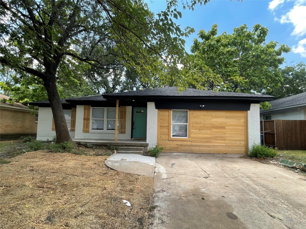 1829 Yucca Drive Dallas TX 75217
