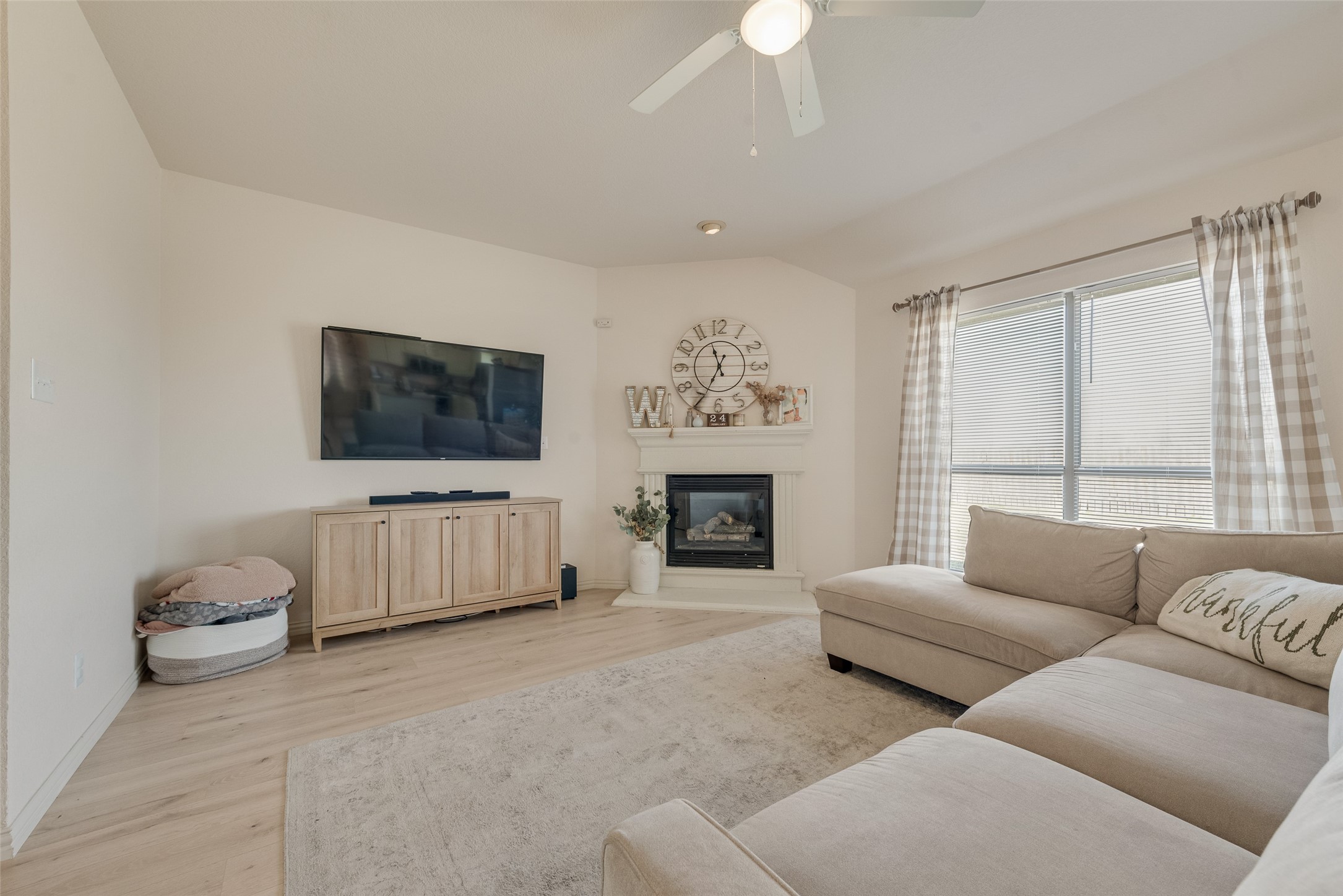 106 Hanover Avenue Palmer TX 75152