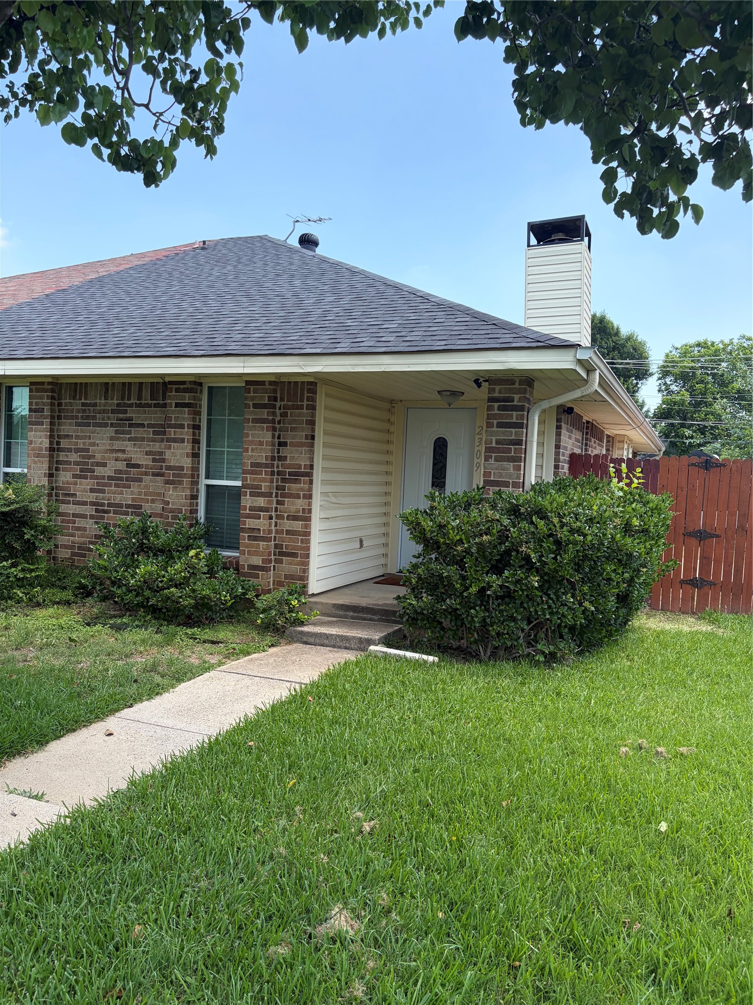 2309 Scott Mill Circle Carrollton TX 75006
