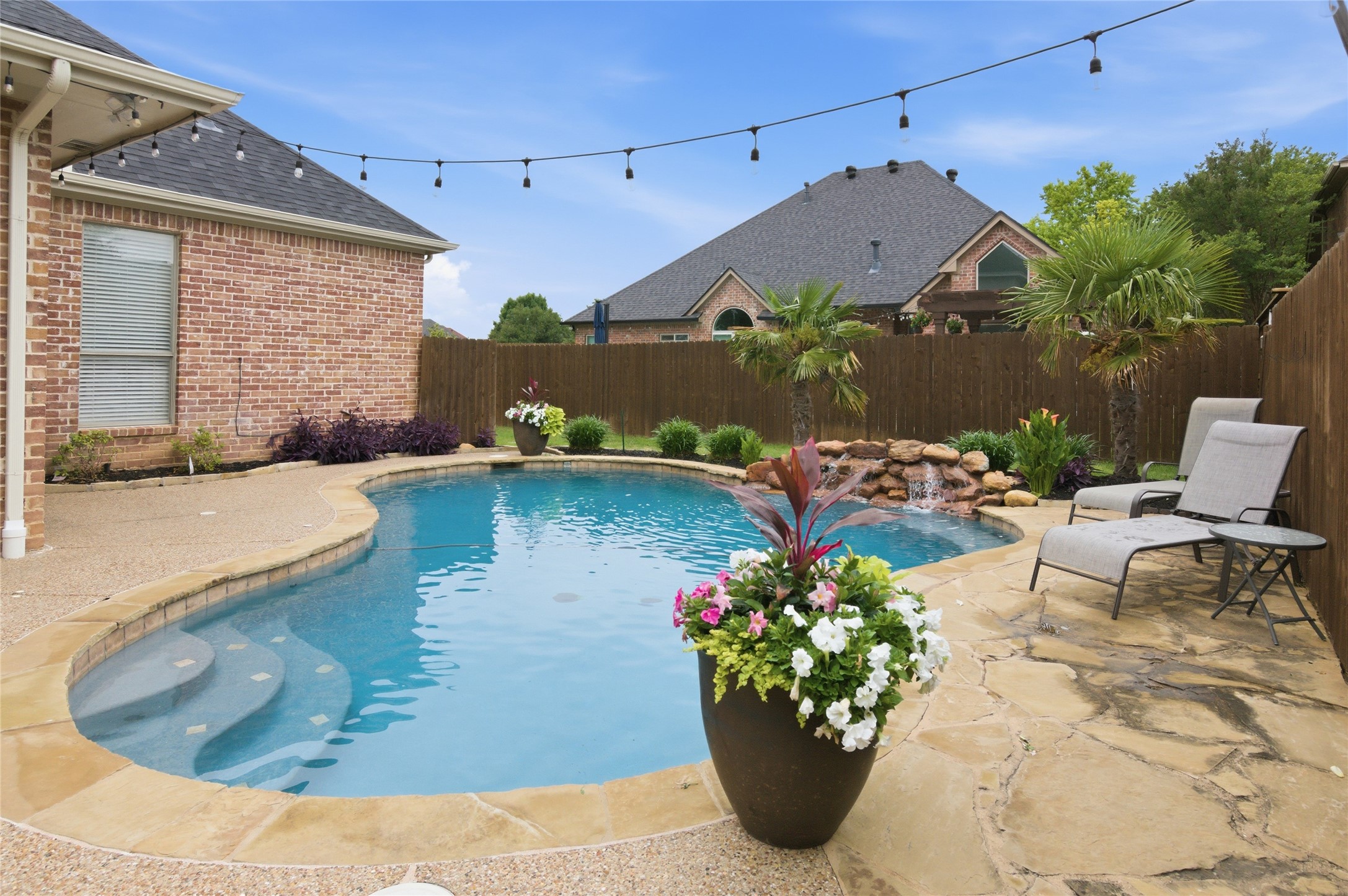 696 Bear Creek Drive Hurst TX 76054