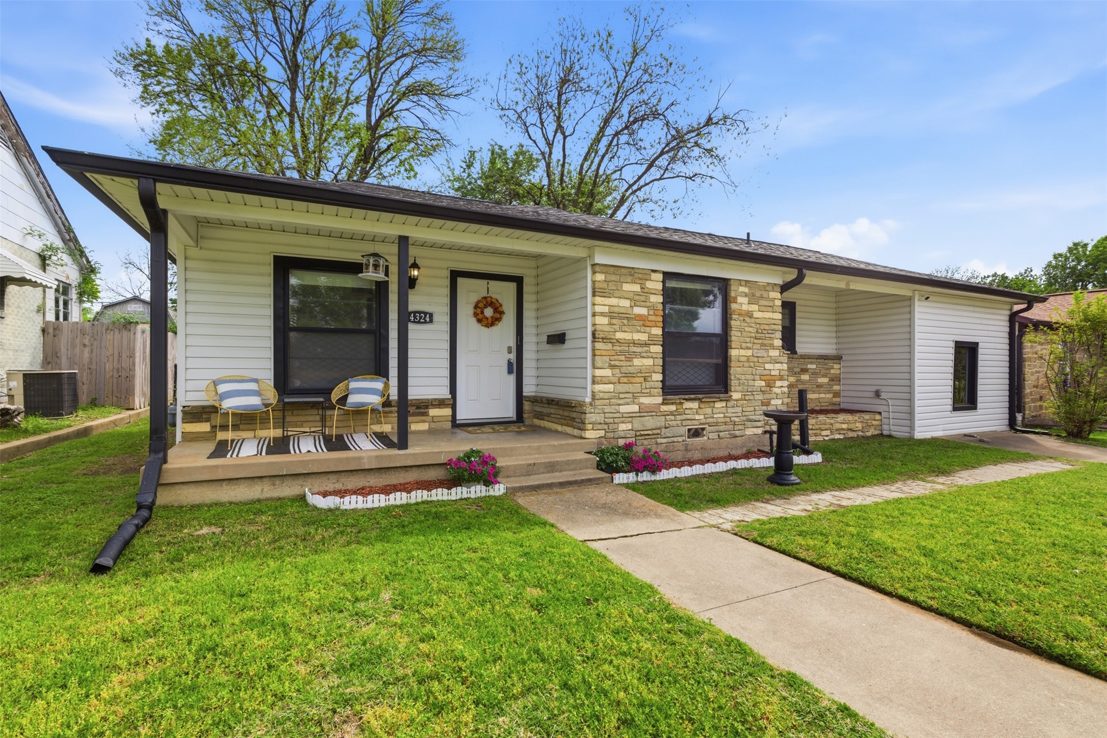 4324 Lambeth Lane Fort Worth TX 76103