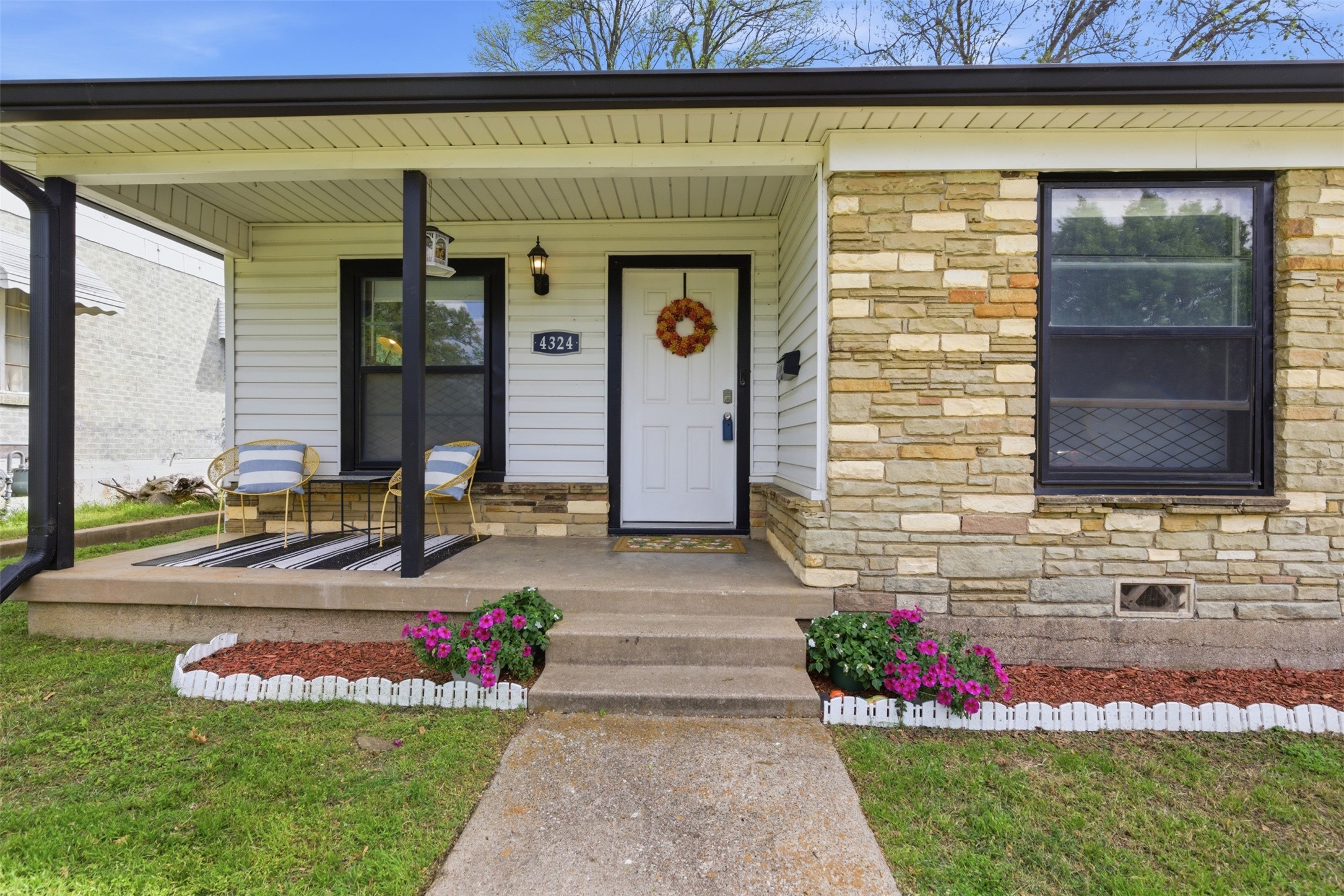 4324 Lambeth Lane Fort Worth TX 76103