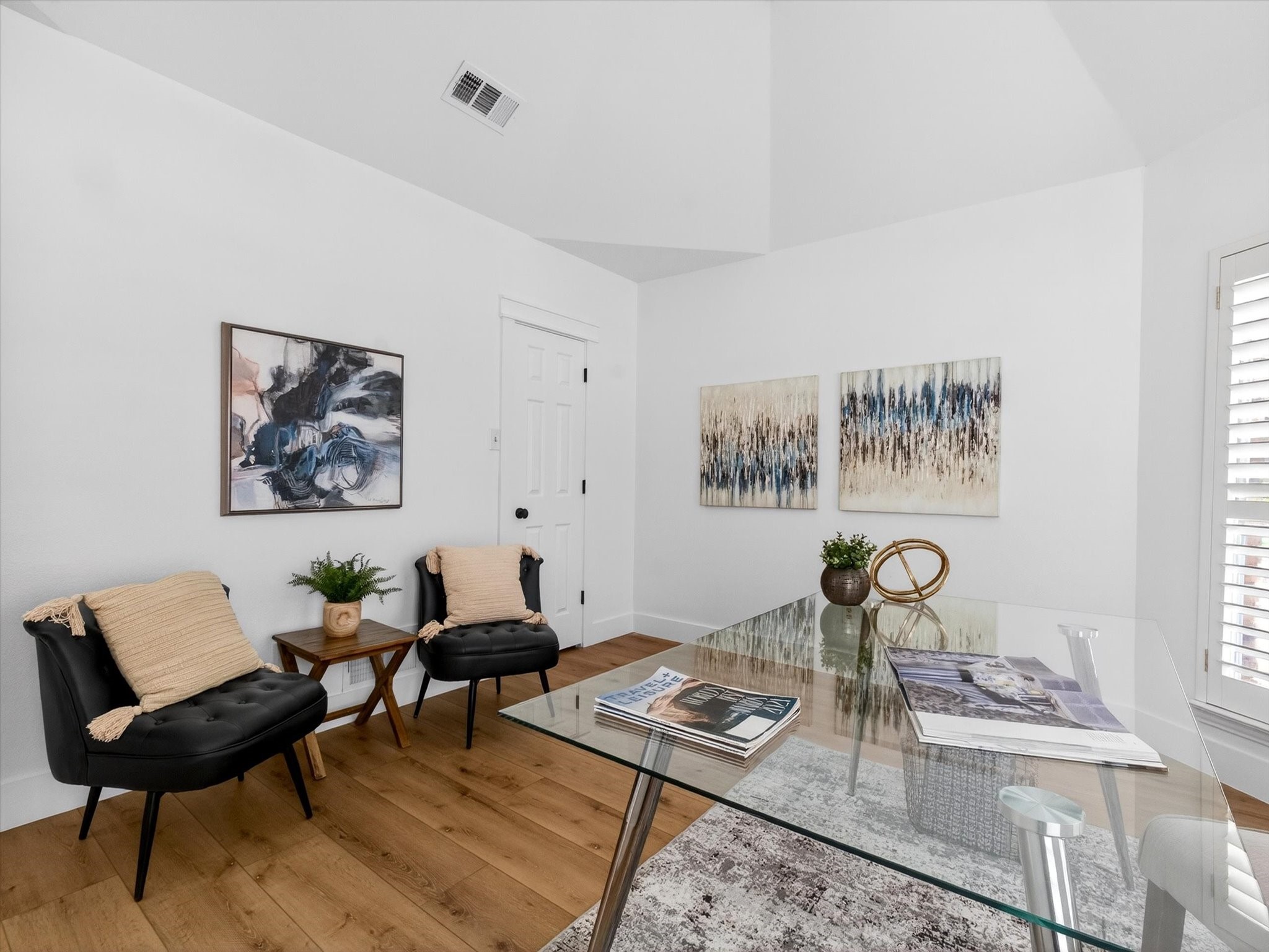 4345 Timberglen Road Dallas TX 75287