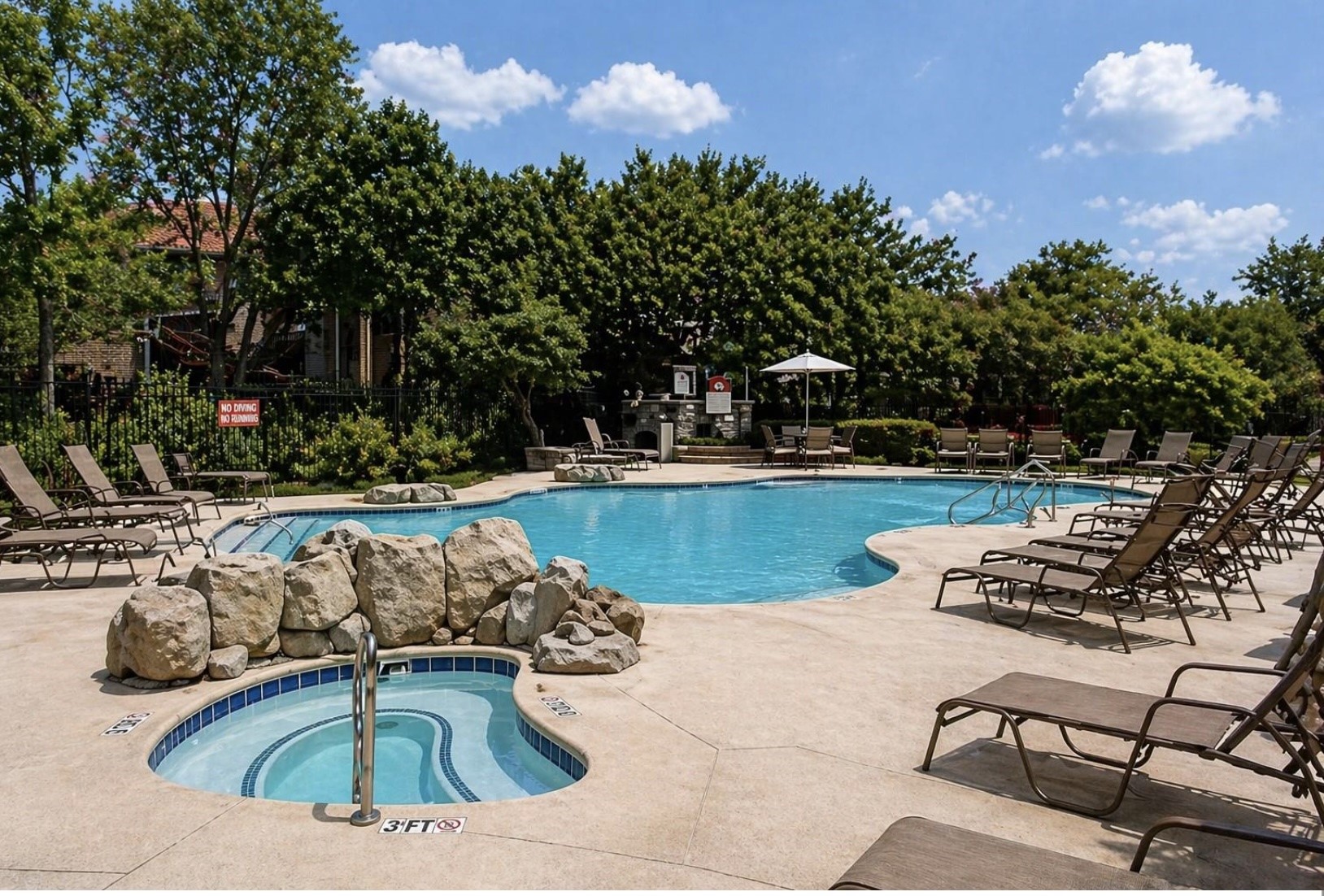4345 Timberglen Road Dallas TX 75287