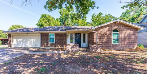 1917 Lexington Place Bedford TX 76022