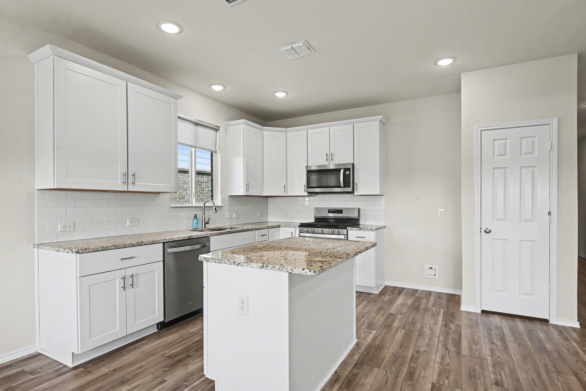 1128 Timberhurst Trail Fort Worth TX 76131