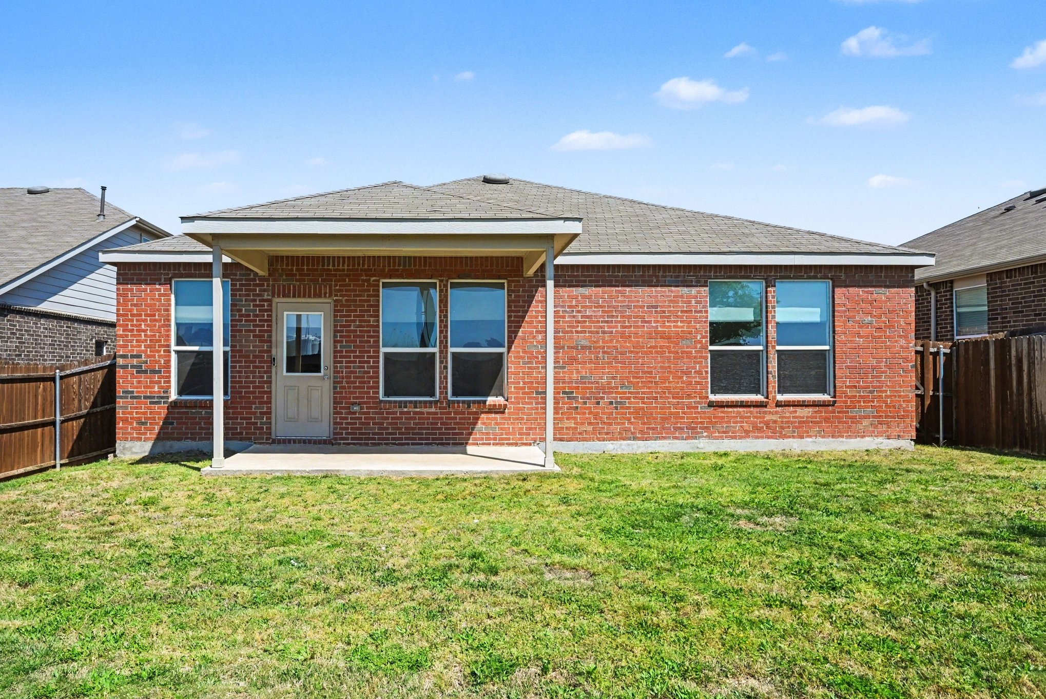1128 Timberhurst Trail Fort Worth TX 76131