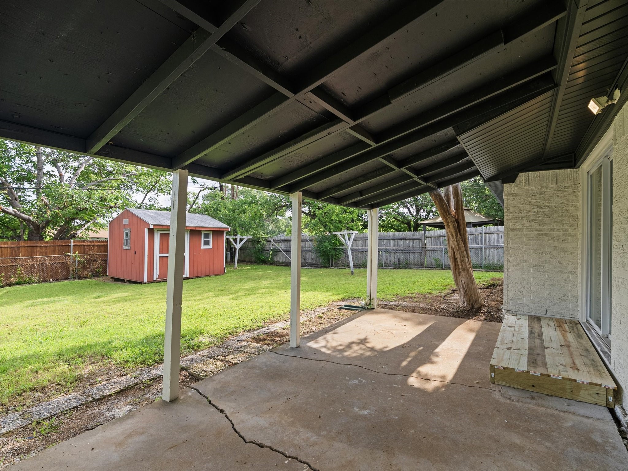5925 Hanson Drive Watauga TX 76148