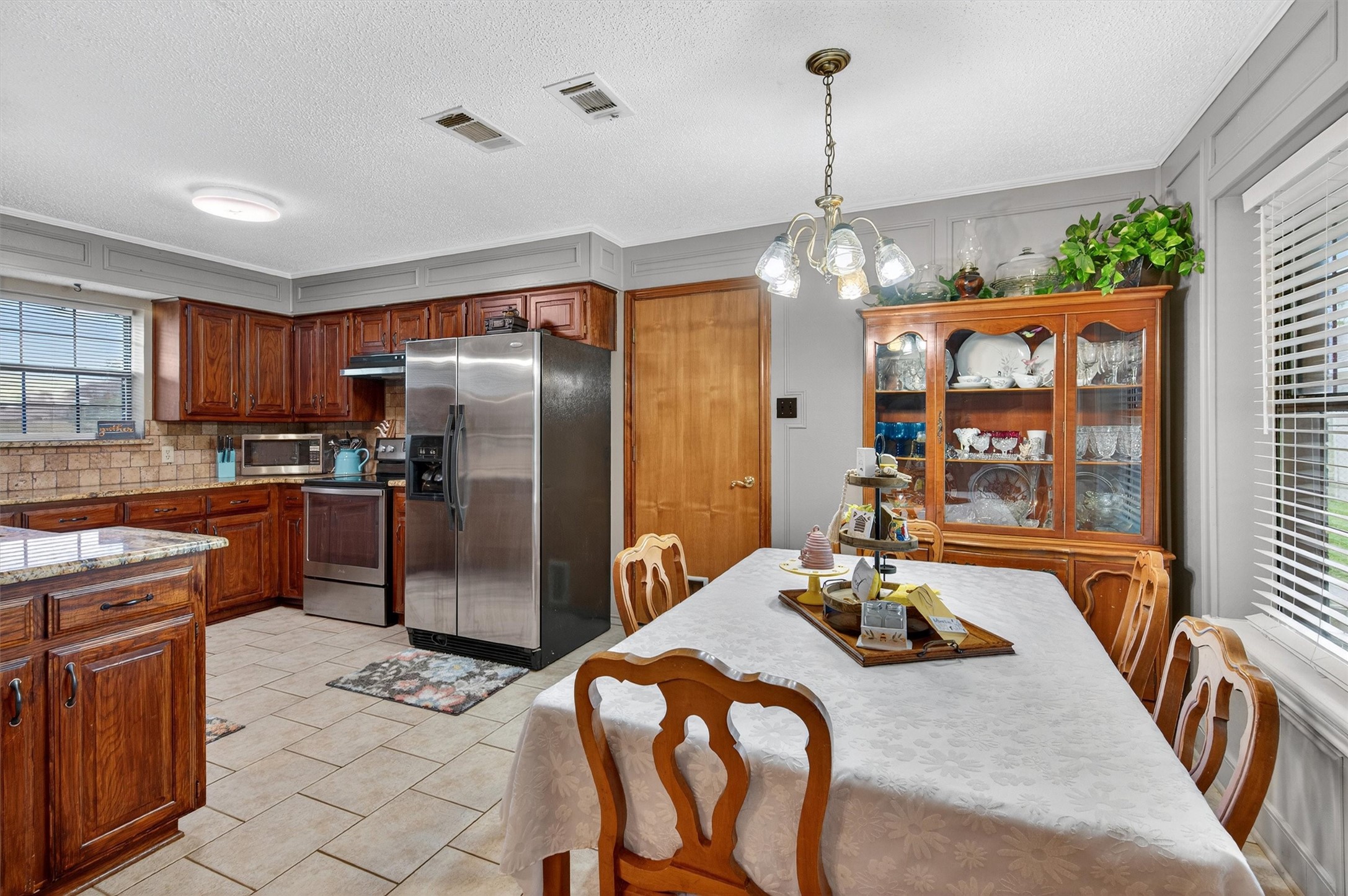 102 N 9th Street Gunter TX 75058