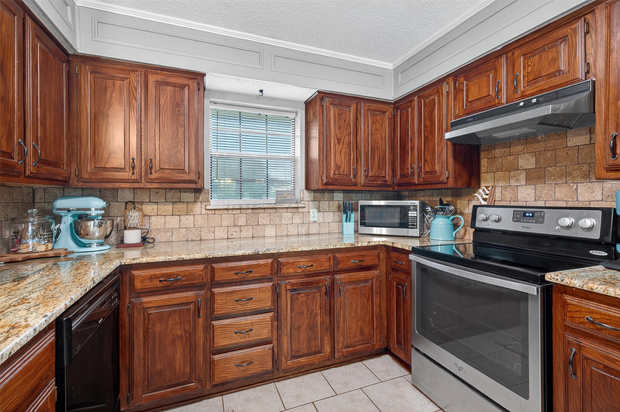 102 N 9th Street Gunter TX 75058