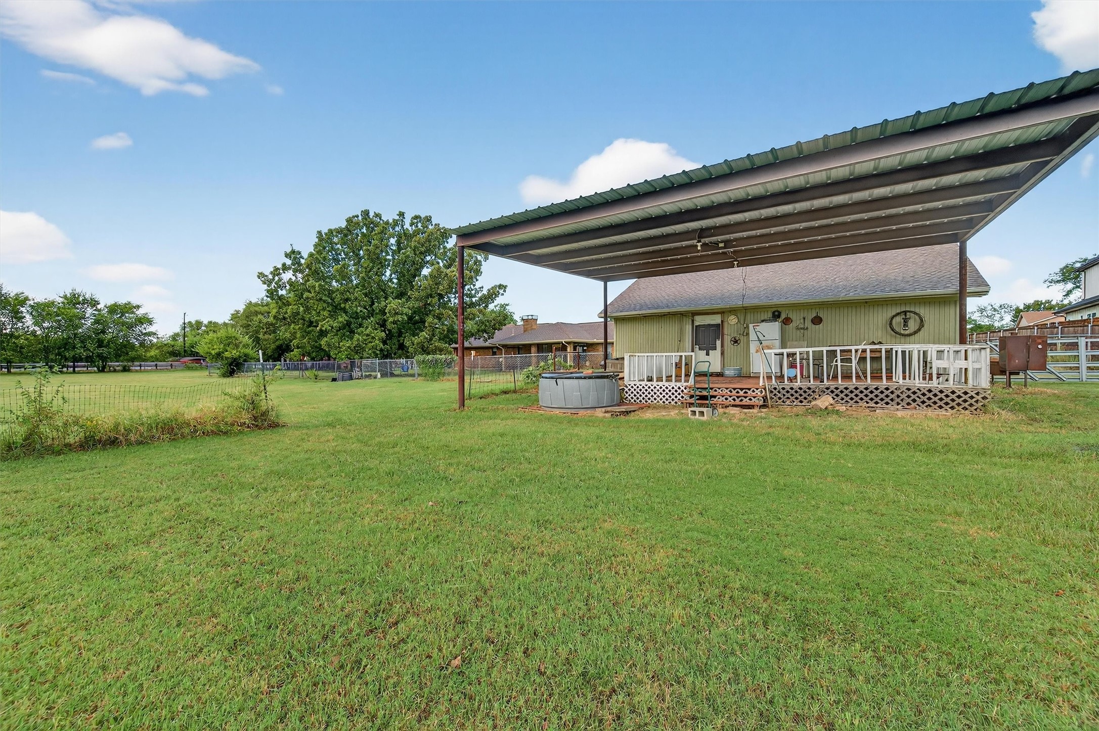 102 N 9th Street Gunter TX 75058