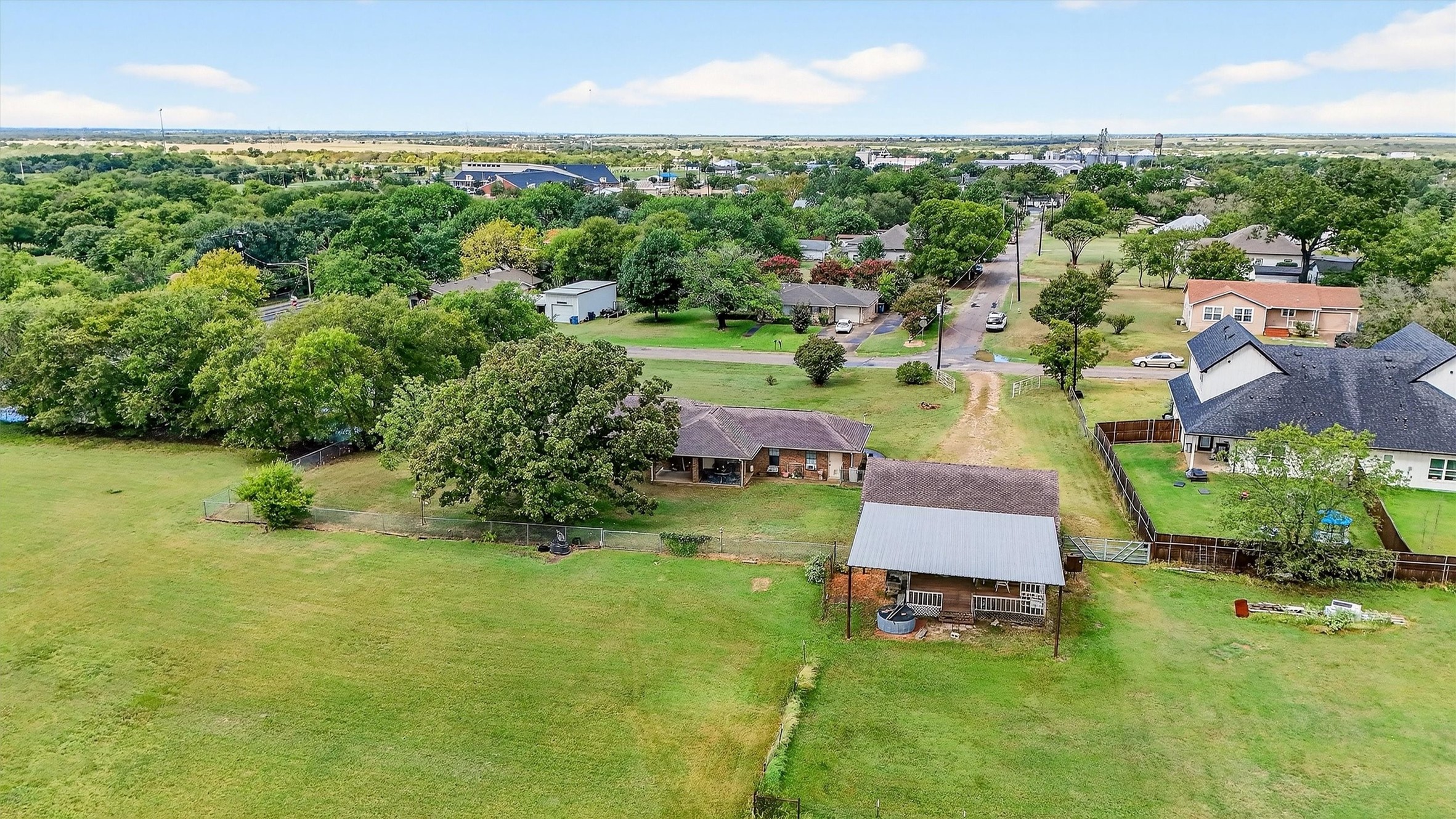 102 N 9th Street Gunter TX 75058