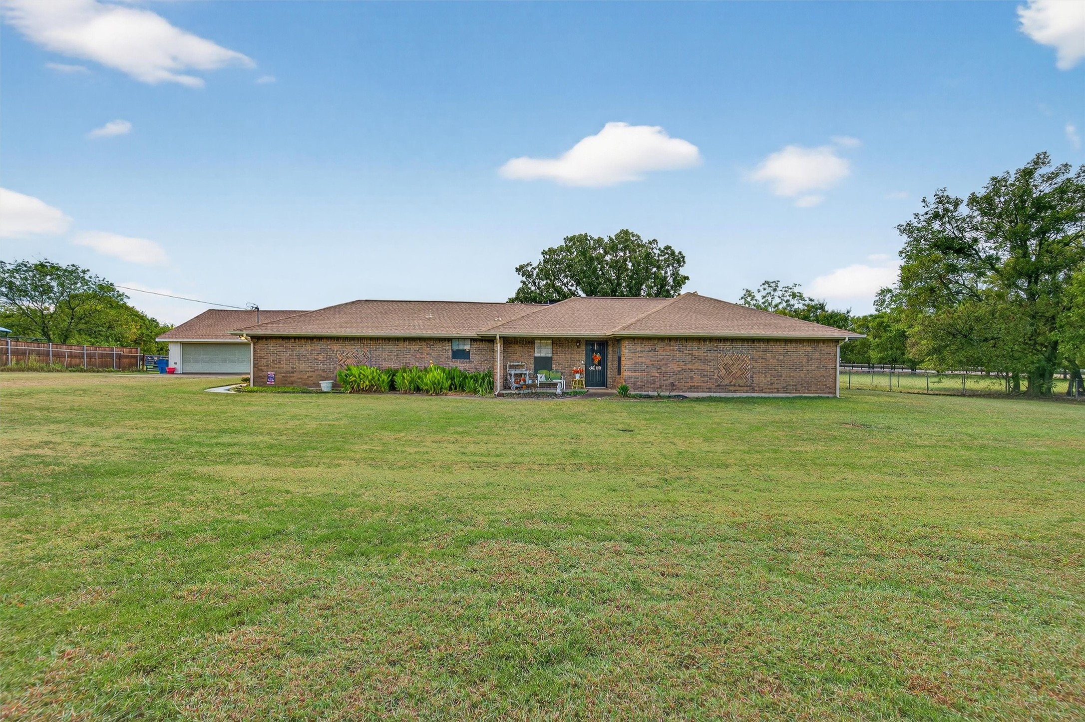 102 N 9th Street Gunter TX 75058
