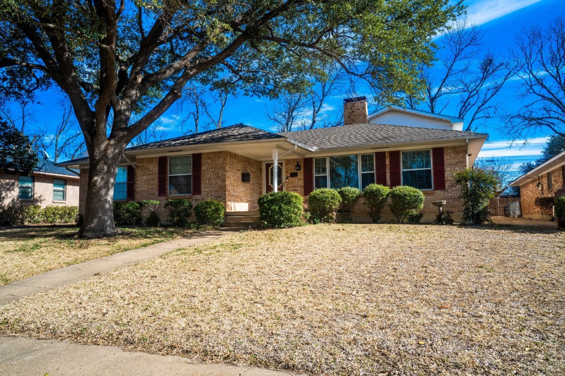 302 Duke Street Garland TX 75043