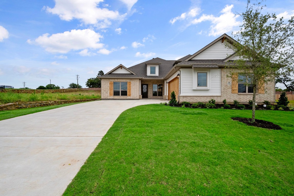2725 Streamside Court Burleson TX 76028