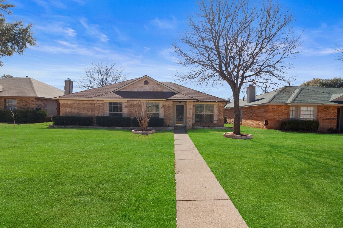 7136 Vinland Street Dallas TX 75227