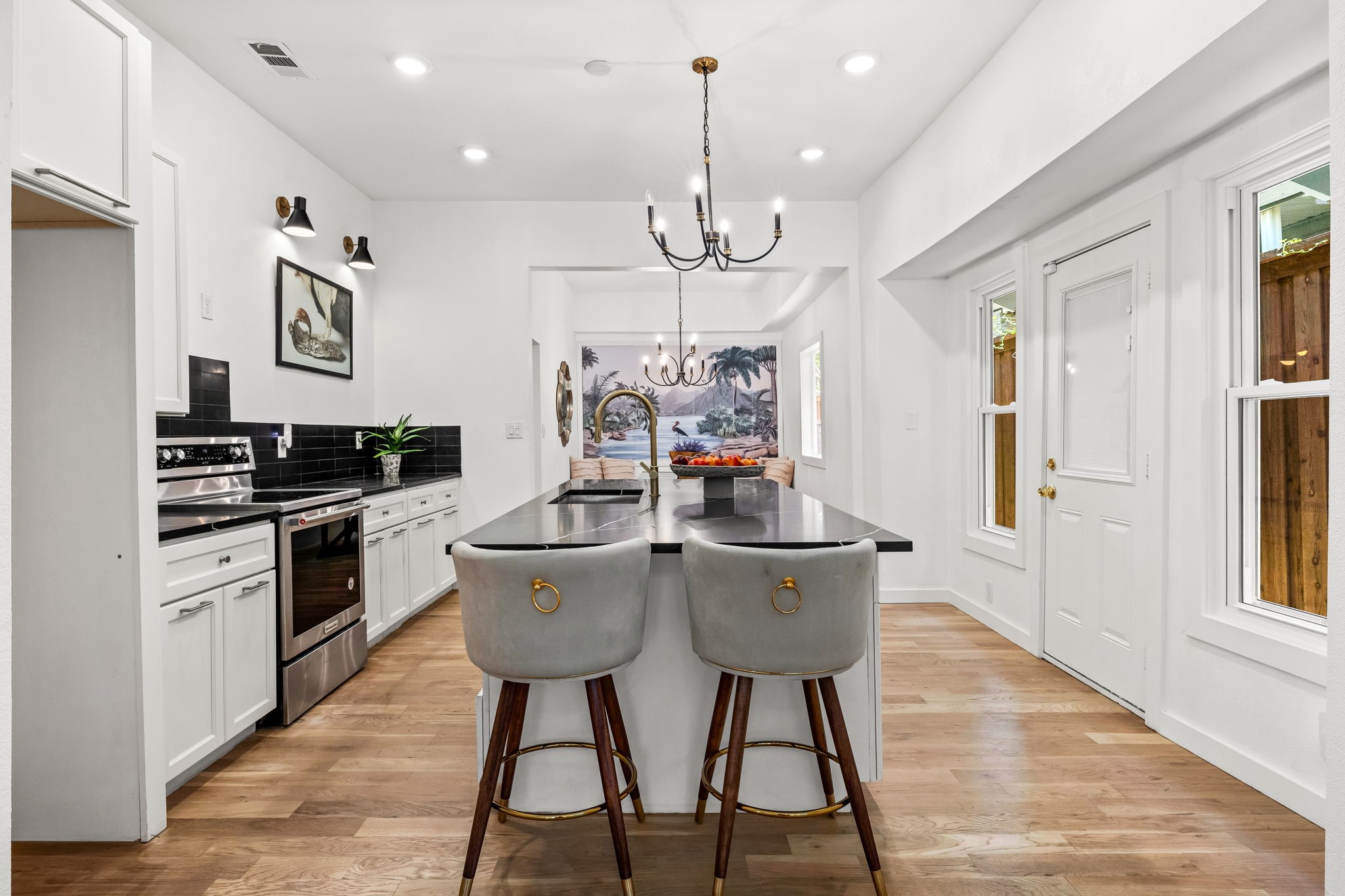 4803 Reiger Avenue Dallas TX 75246