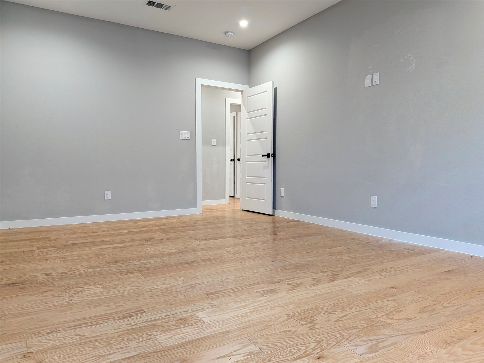 2871 E Overton Road Dallas TX 75216