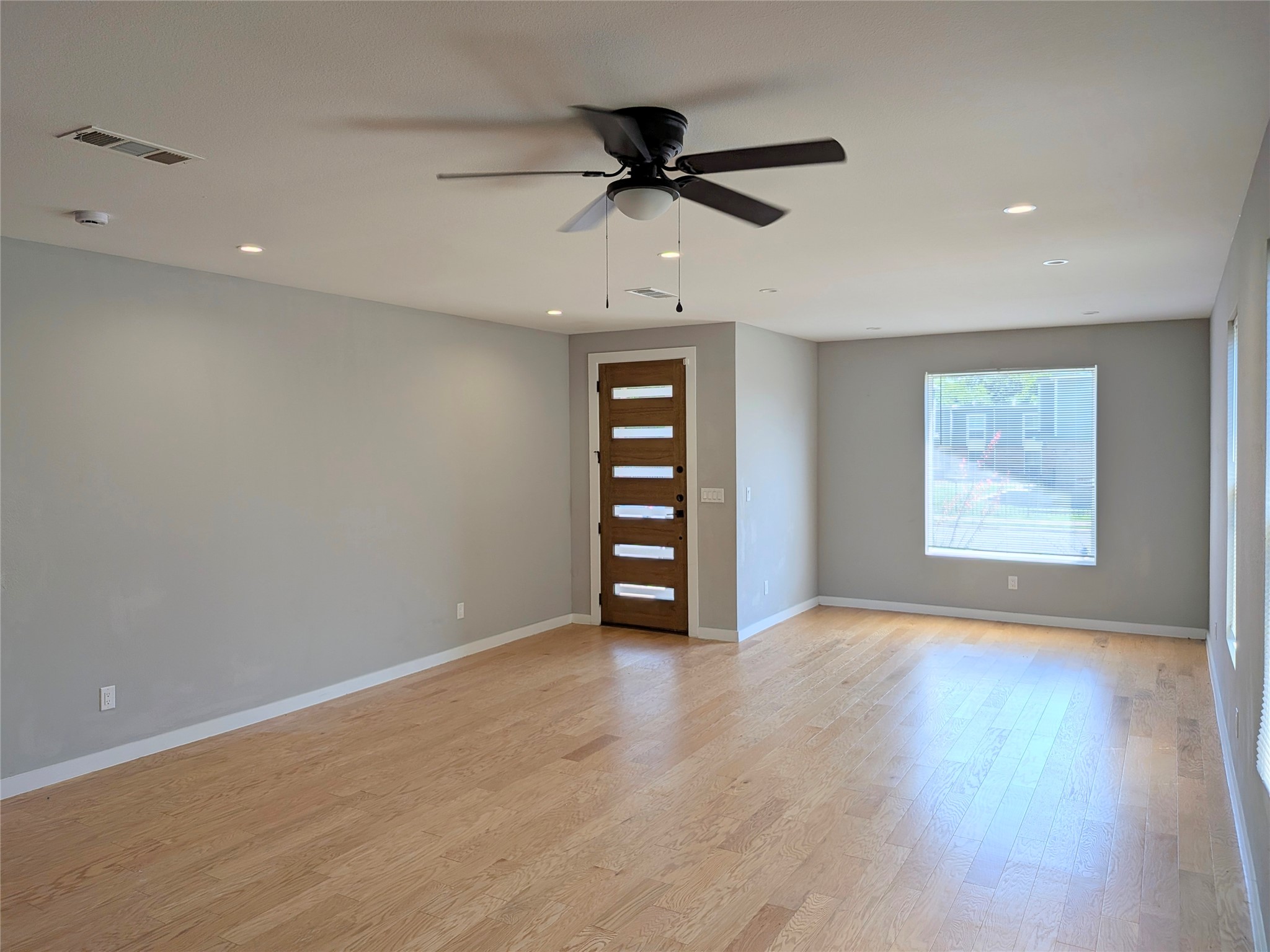 2871 E Overton Road Dallas TX 75216