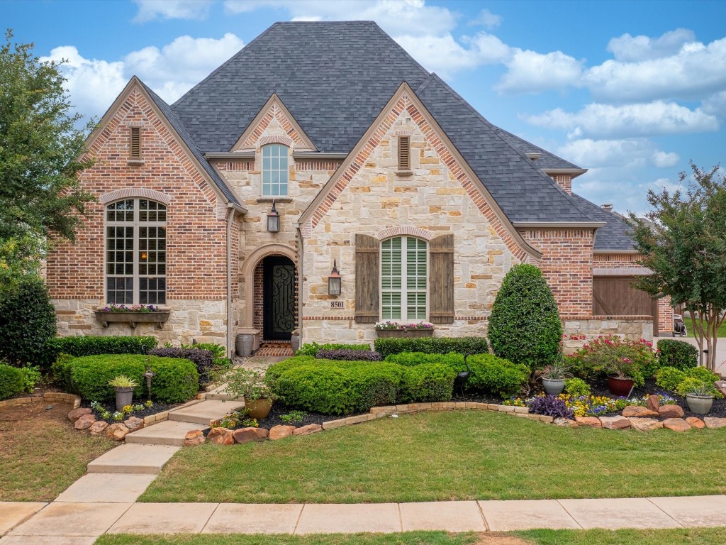 8501 Canyon Crossing Lantana TX 76226