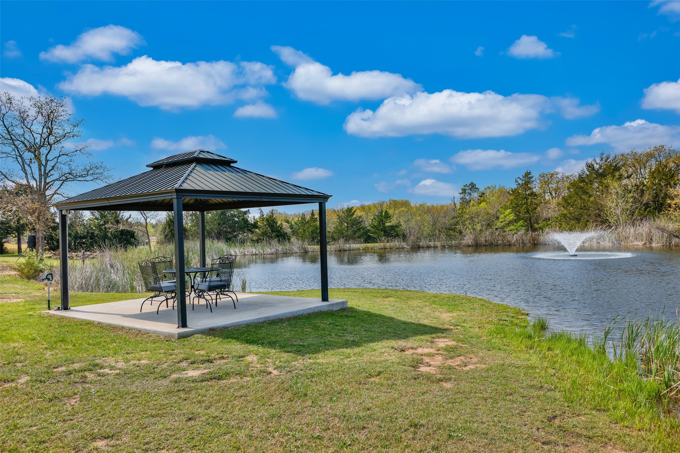 1630 County Road 140 Whitesboro TX 76273