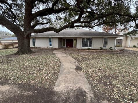 7850 La Sobrina Drive Dallas TX 75248