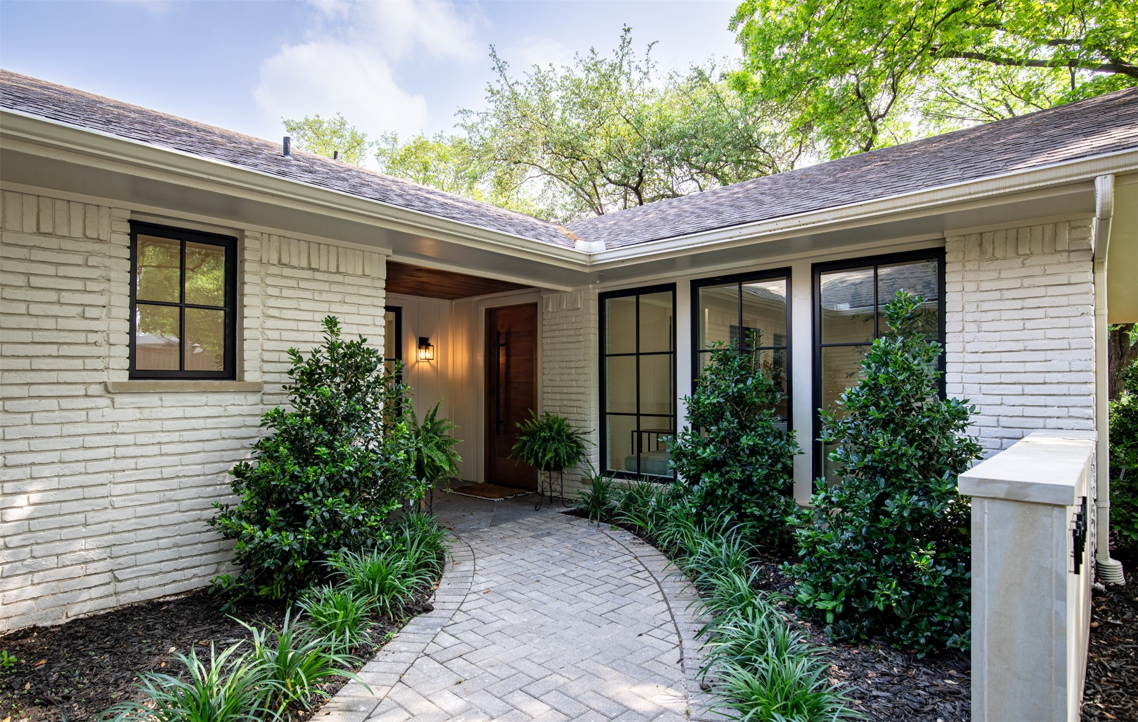 10564 Cox Lane Dallas TX 75229