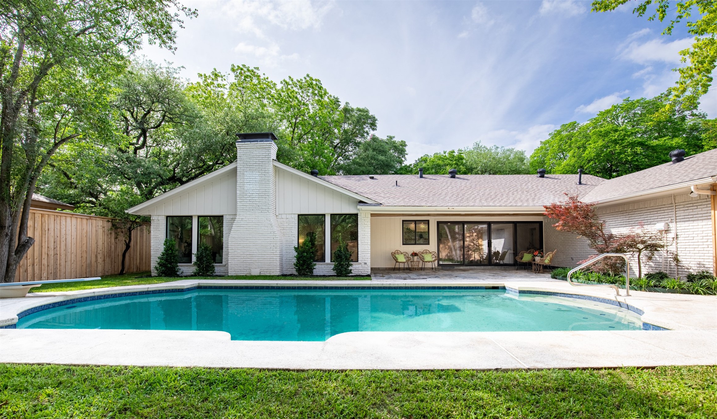 10564 Cox Lane Dallas TX 75229