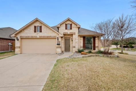 847 Silverthorne Drive Burleson TX 76028