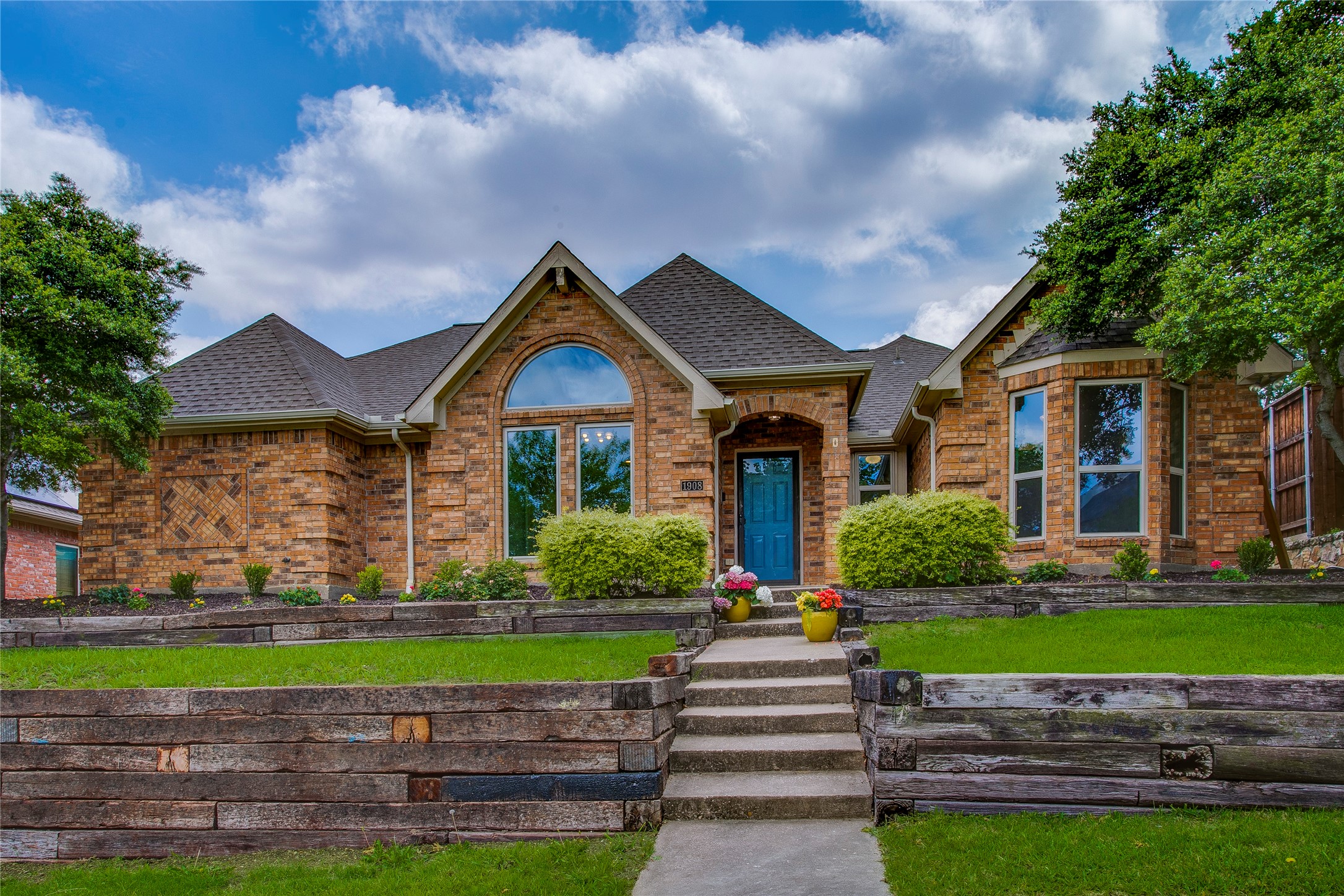 1908 Golden Trail Carrollton TX 75010