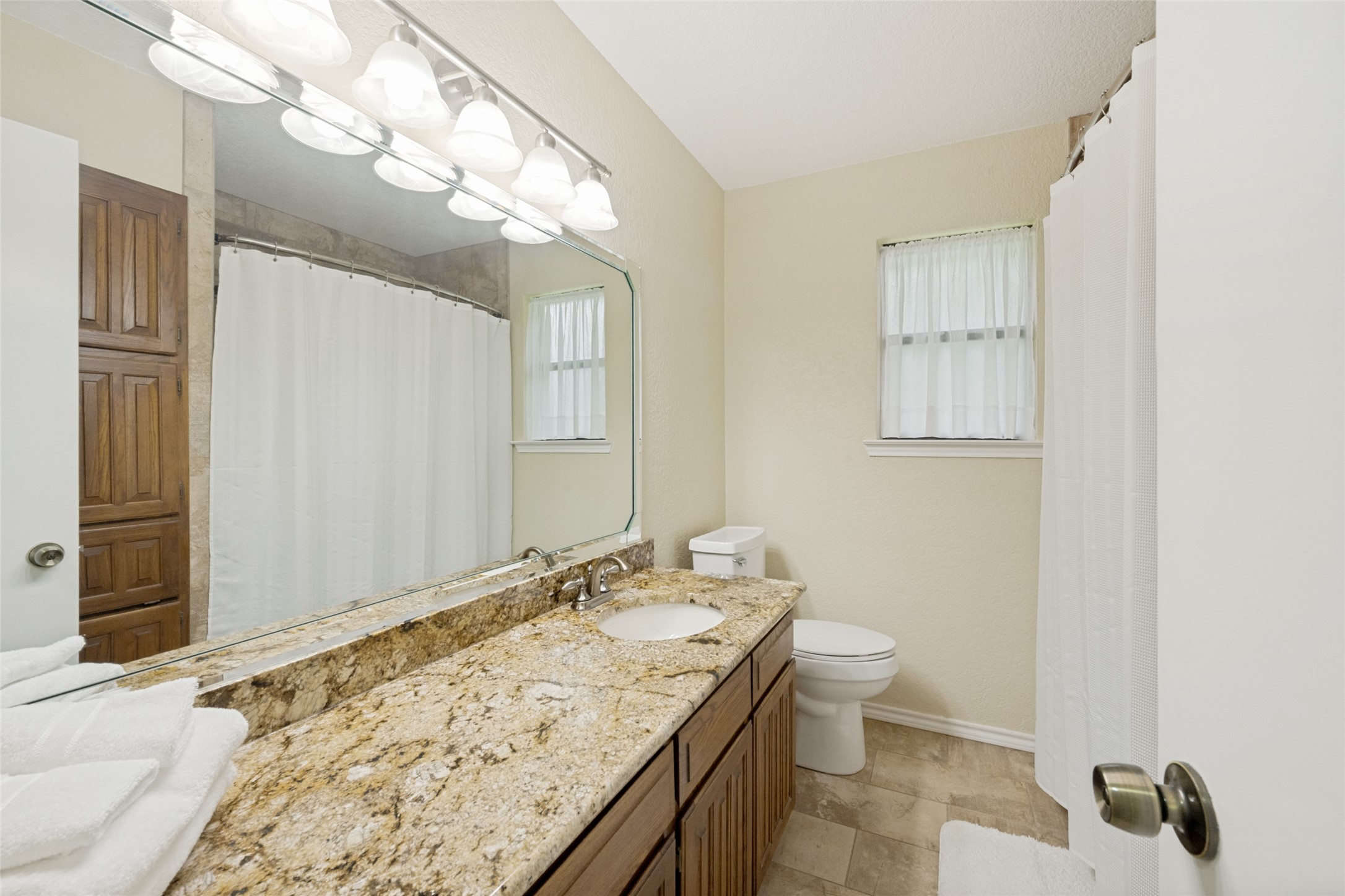 4217 Hunters Court Arlington TX 76016
