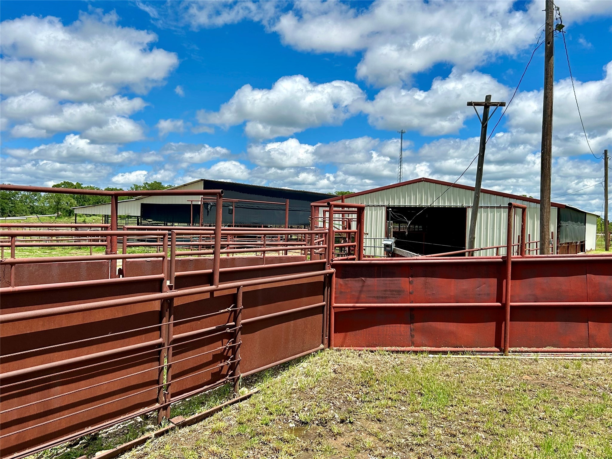 2886 S State Highway 59 Bowie TX 76230