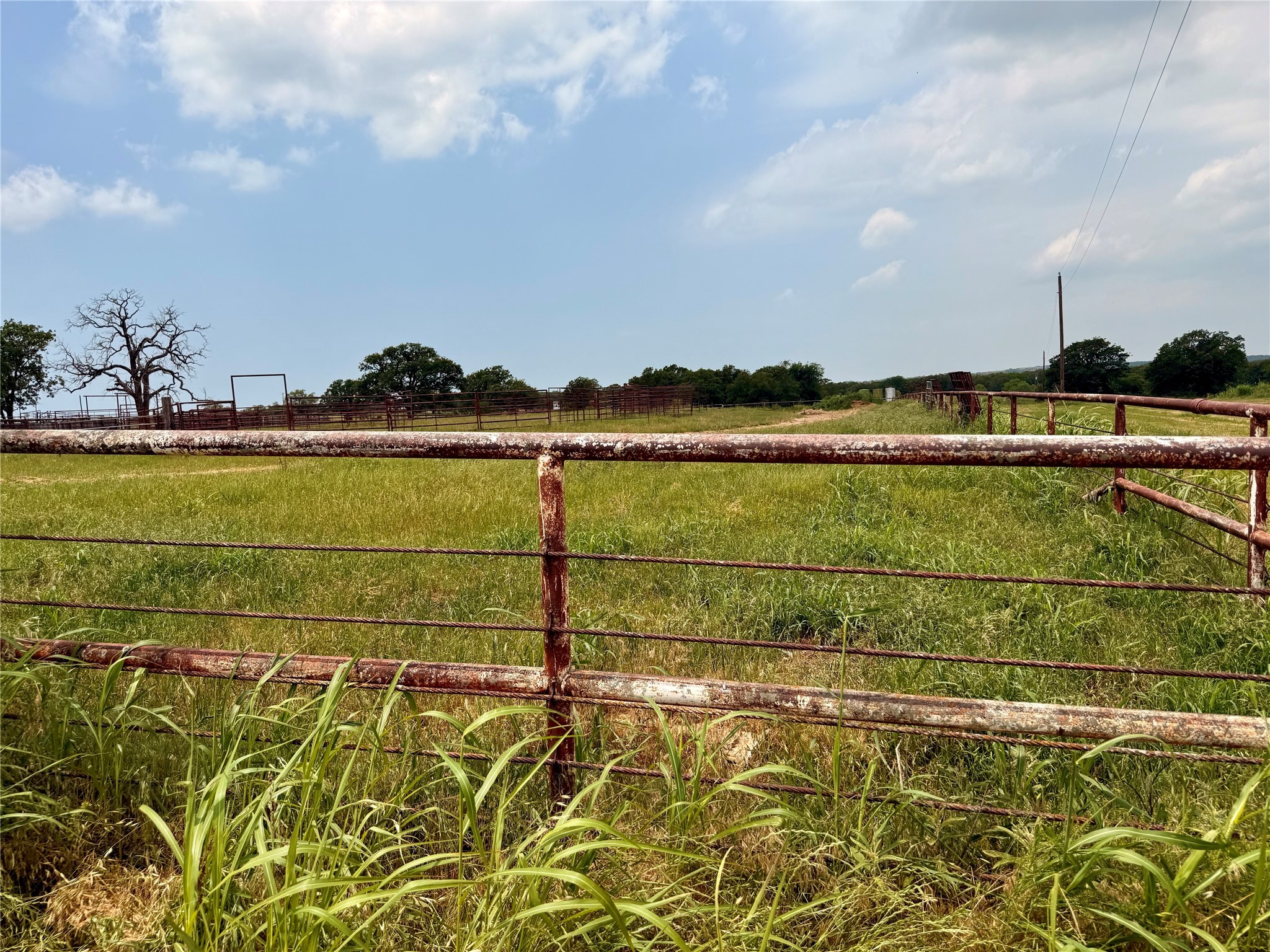 2886 S State Highway 59 Bowie TX 76230