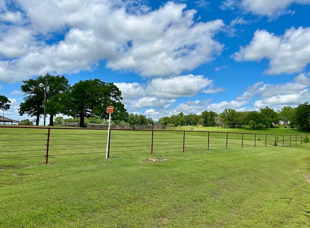 2886 S State Highway 59 Bowie TX 76230