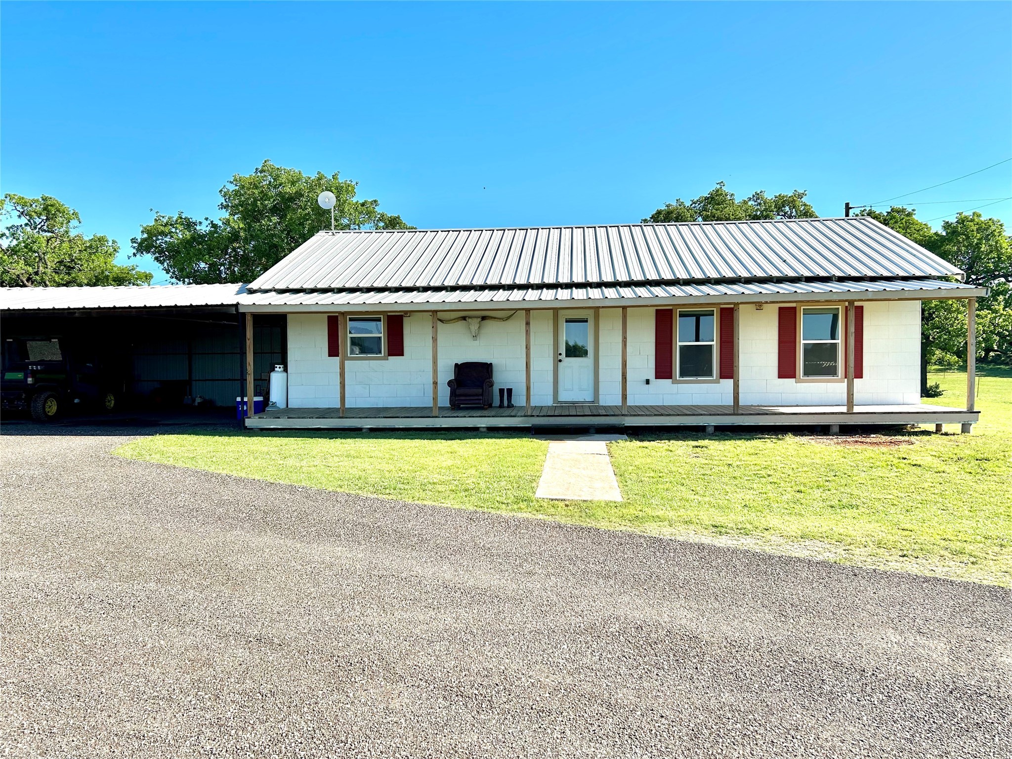 2886 S State Highway 59 Bowie TX 76230