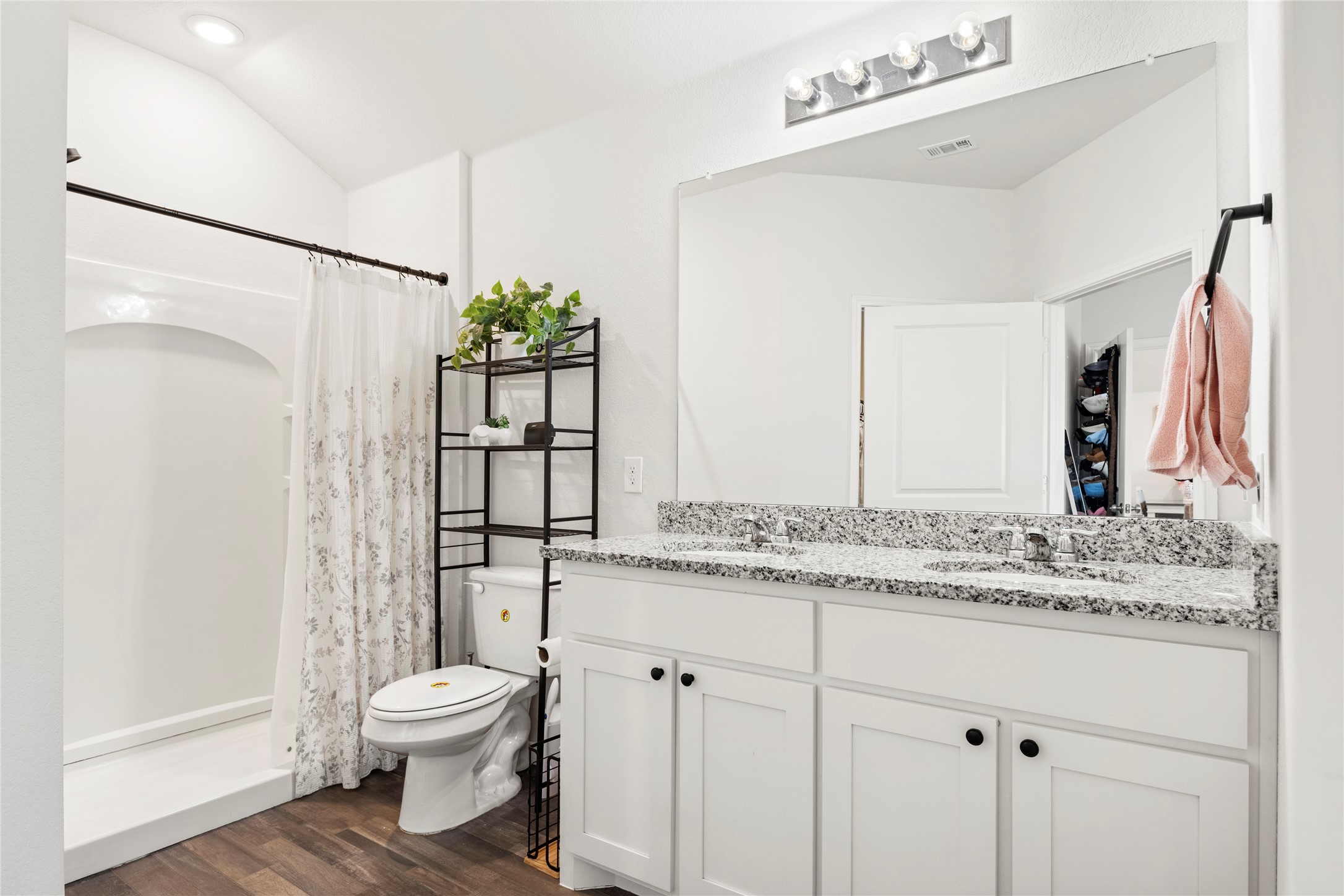 3640 Chestnut Oak Drive Dallas TX 75253
